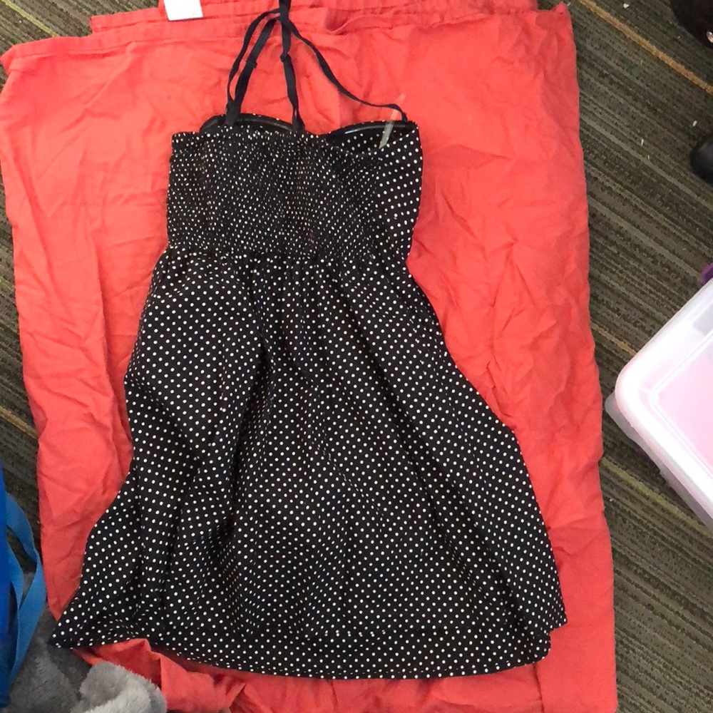 Dress - Picture 3 of 3